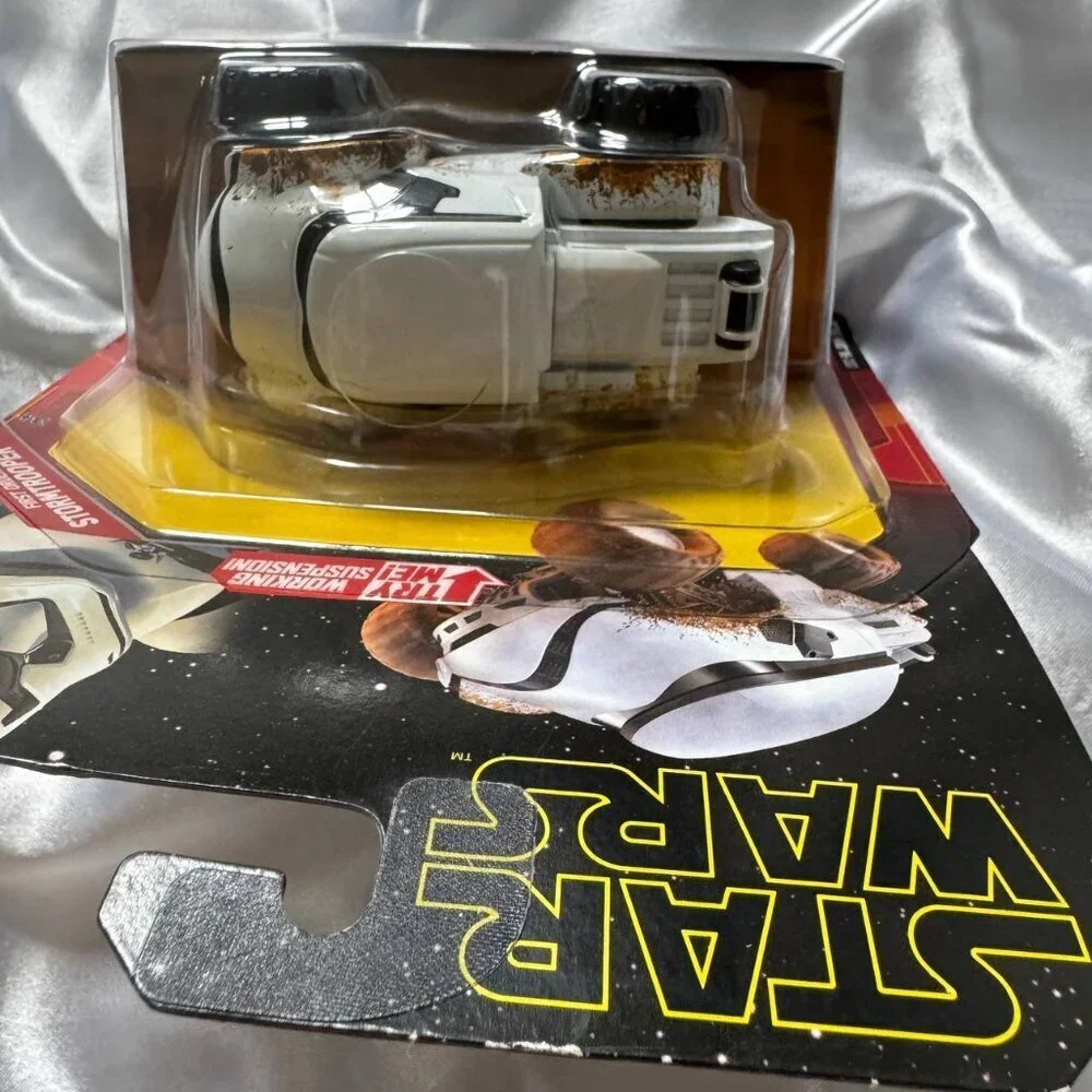 NIB! Hot Wheels Star Wars All Terrain STORMTROOPER Collector Car – Die-Cast